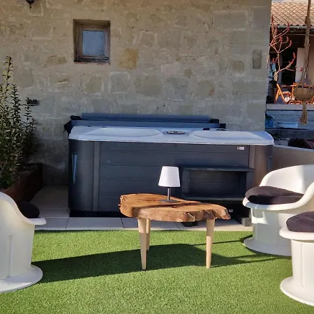 Maison Cassin47 * Lavergne (Lot-et-Garonne)